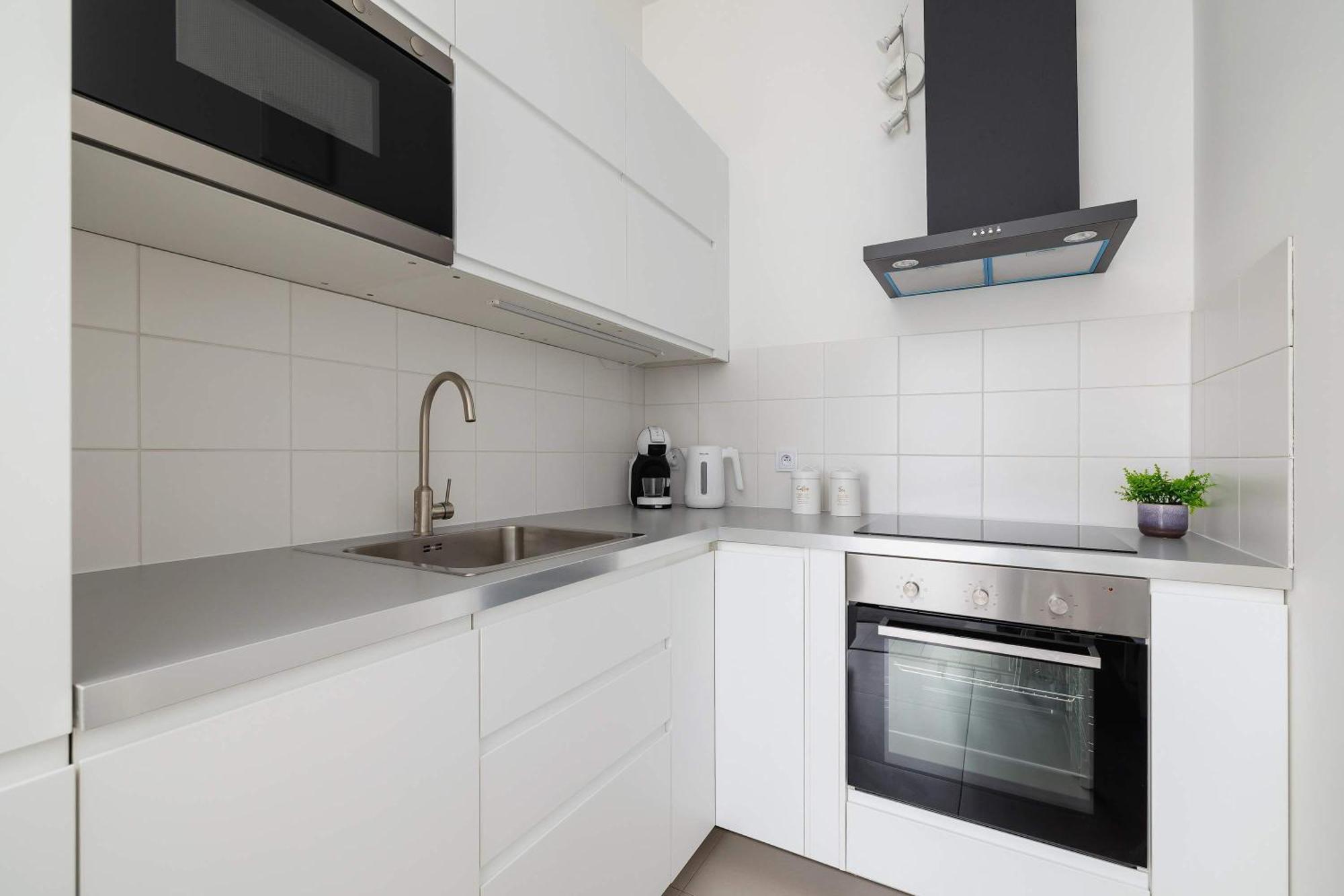 Modern With Air Conditioning And Parking In Cracow By Renters Apartment Krakow