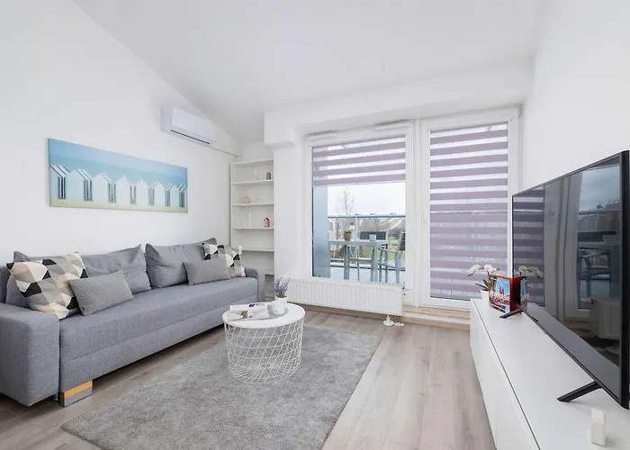 Modern Apartment With Air Conditioning And Parking In Cracow By Noclegi Renters