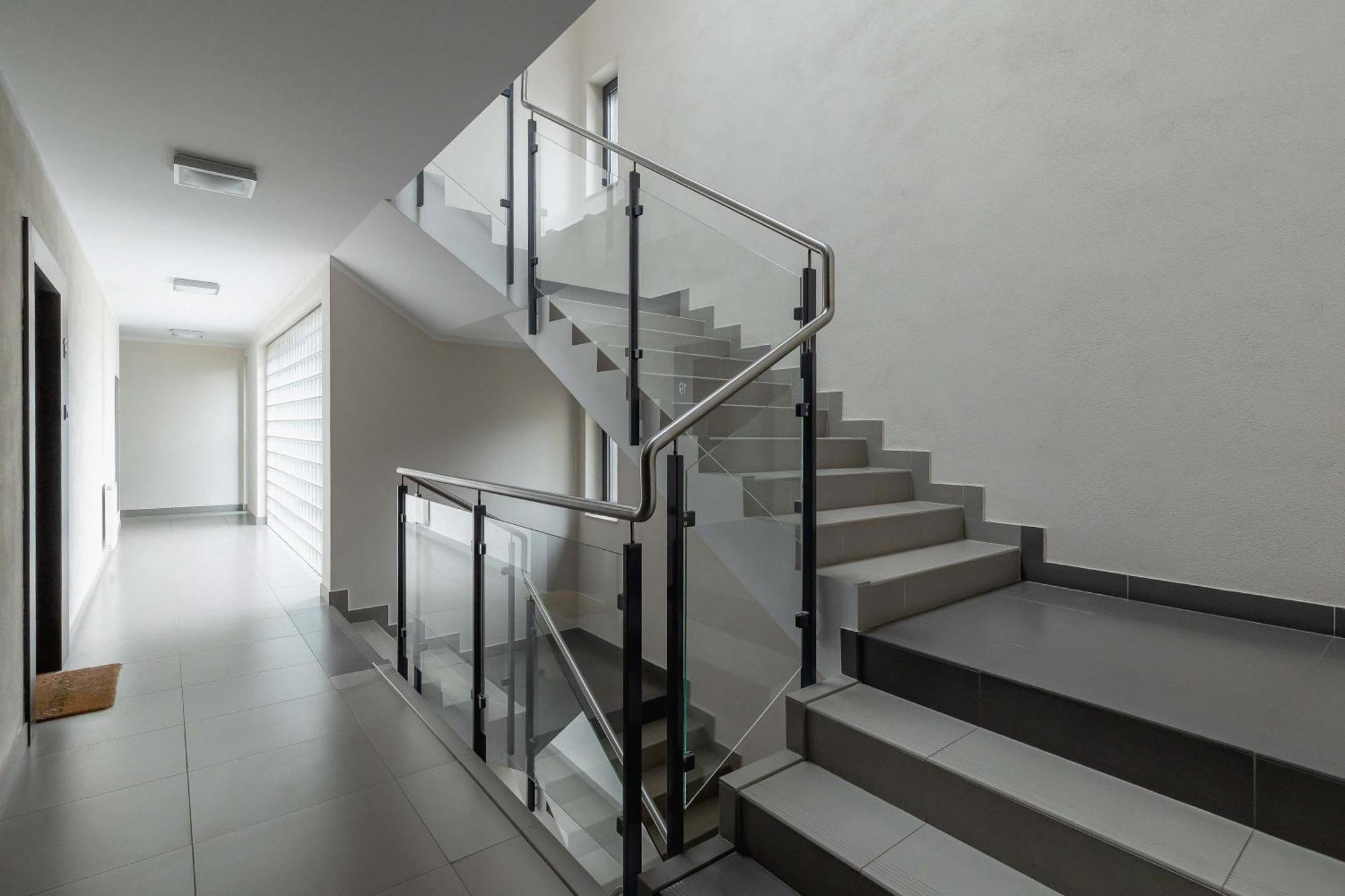 Modern With Air Conditioning And Parking In Cracow By Renters Apartment *