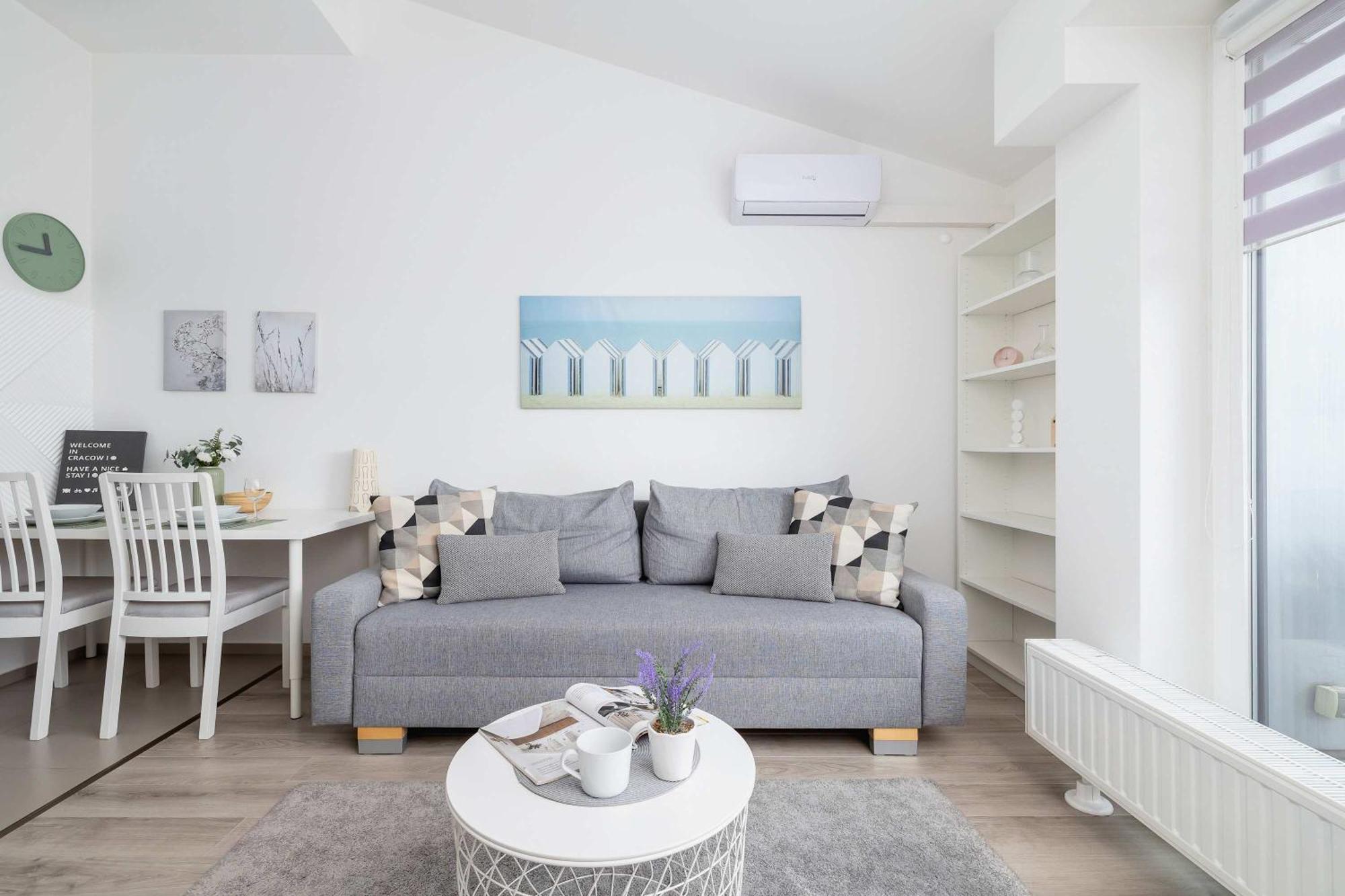 Apartment Modern With Air Conditioning And Parking In Cracow By Renters *